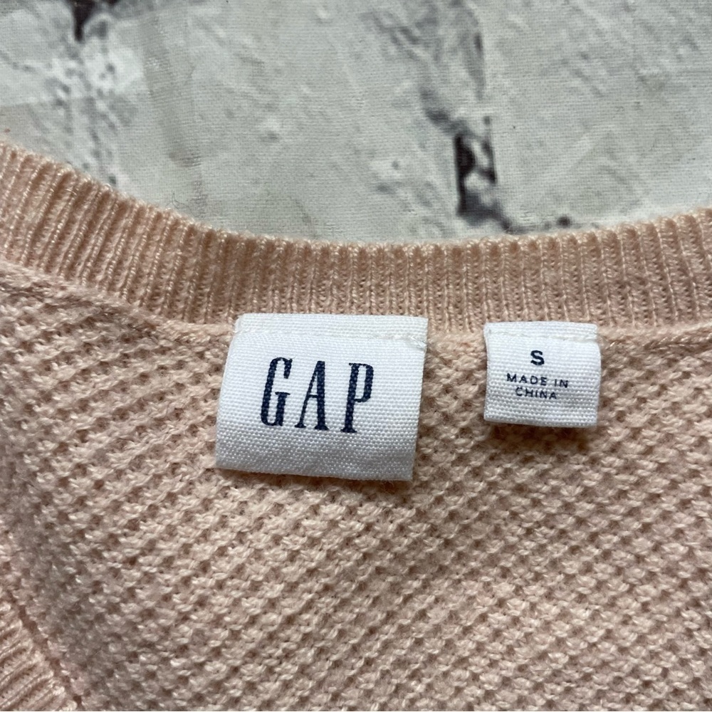 GAP Light Pink Oversized Vneck Knit Long Sleeve Sweater - Picture 5 of 5